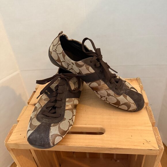 Coach Size 9 Women' s Belina Signature Brown & Tan Logo Sneakers - Picture 12 of 15